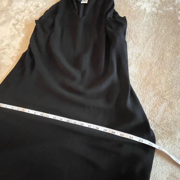 Woman’s Black 100% Silk Flowy Lined Dress Size L - Picture 8 of 9